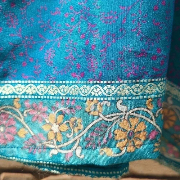 Silk  Top - Picture 3 of 6